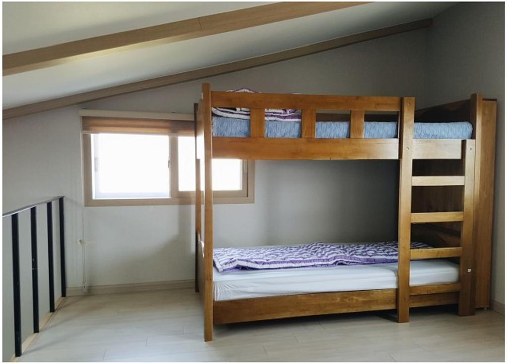 Two Wheels Guest House Seogwipo Zewnętrze zdjęcie